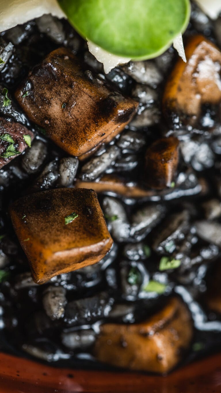 Black risotto